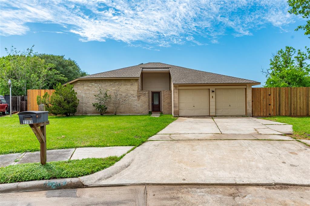 2782 Spring Moss Drive, League City, Texas image 2