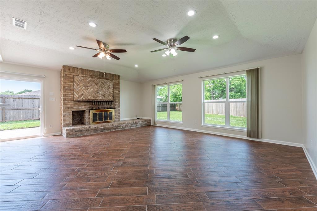 2782 Spring Moss Drive, League City, Texas image 11