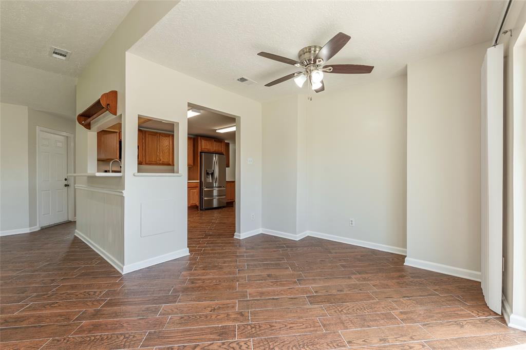 2782 Spring Moss Drive, League City, Texas image 15