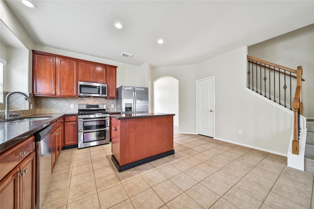 20131 Niagara Falls Drive, Tomball, Texas image 14