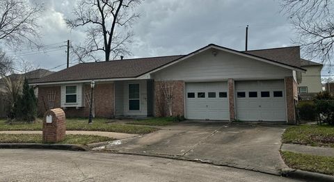 Single Family Residence in Houston TX 13406 Edgeboro St St.jpg