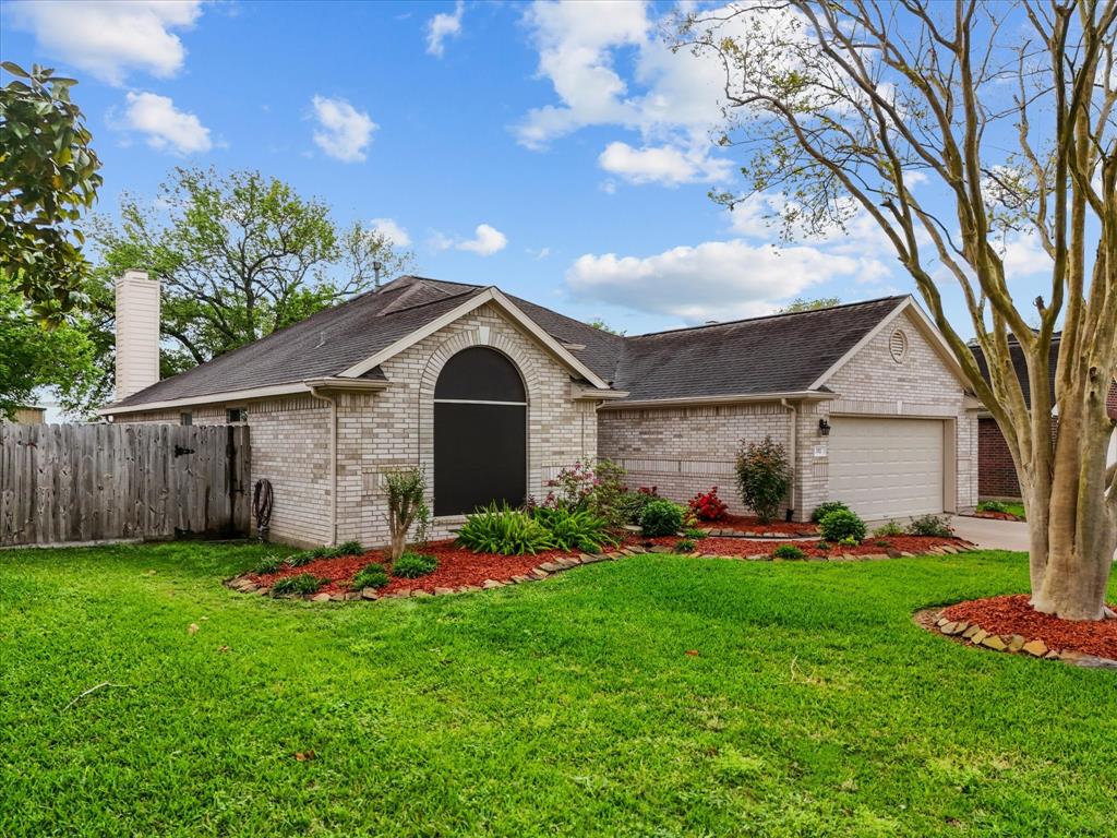 332 Spencer Landing, La Porte, Texas image 2