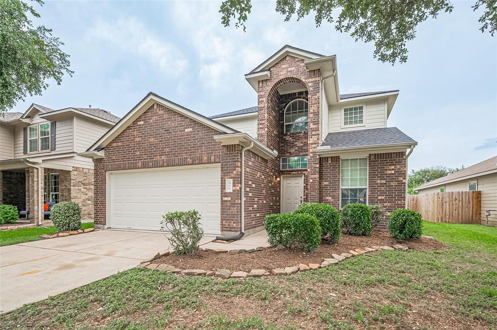 810 Dracena Court