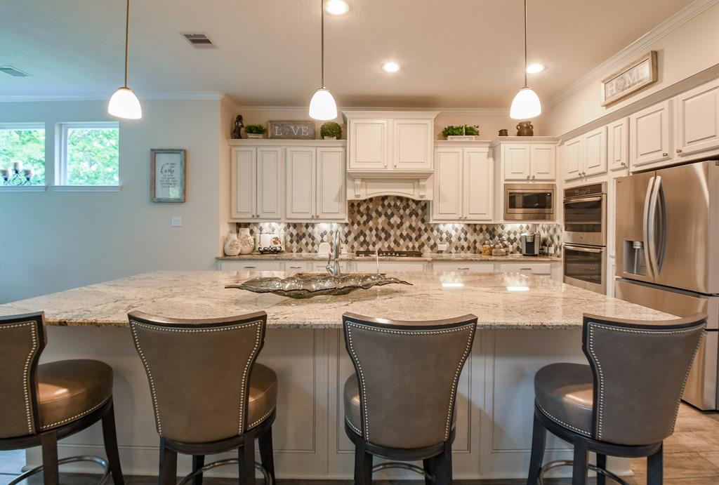 9411 Plaza Point Drive, Missouri City, Texas image 19