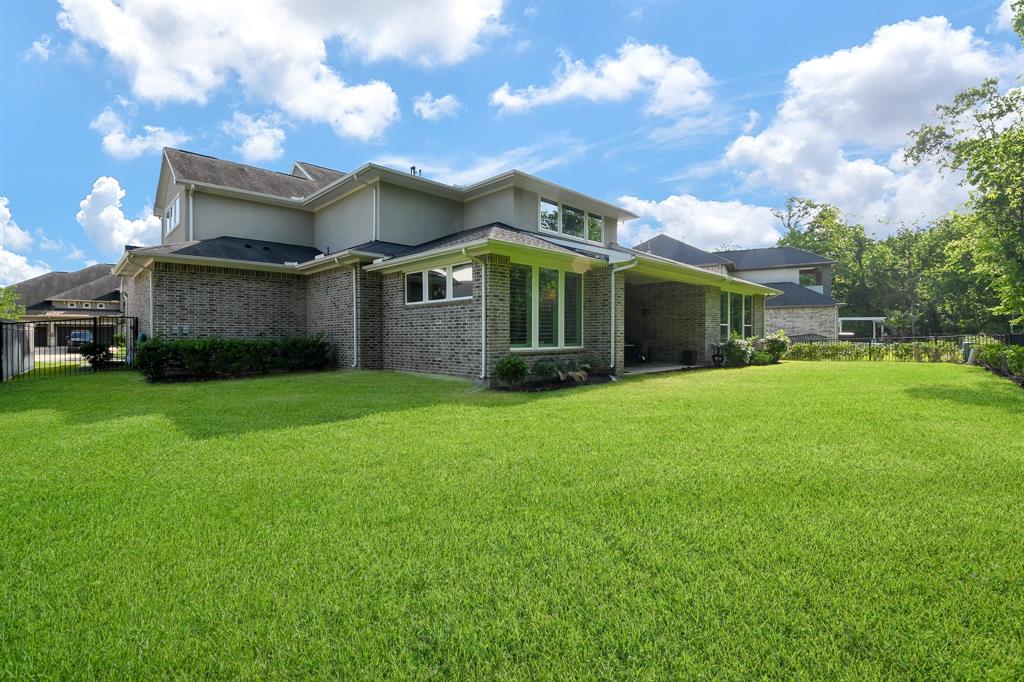 9411 Plaza Point Drive, Missouri City, Texas image 44
