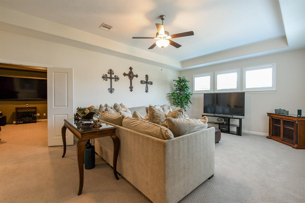 9411 Plaza Point Drive, Missouri City, Texas image 32