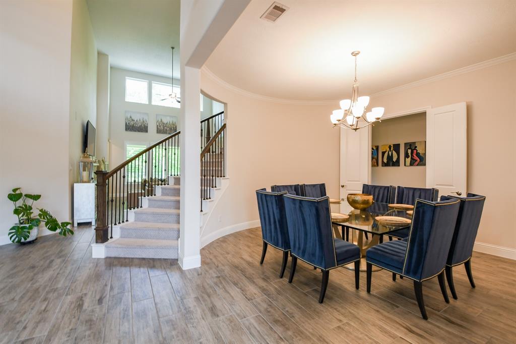 9411 Plaza Point Drive, Missouri City, Texas image 5