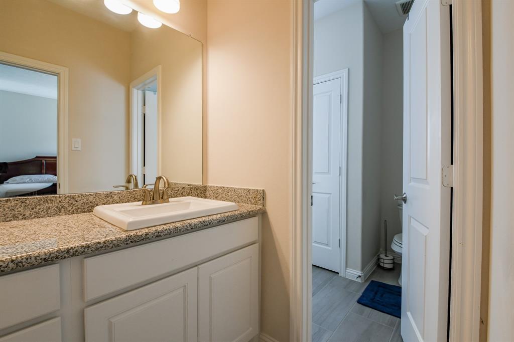 9411 Plaza Point Drive, Missouri City, Texas image 37