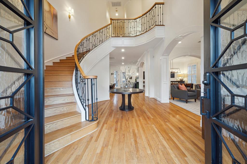 800 N 2nd Street, Bellaire, Texas image 3