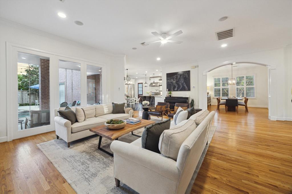 800 N 2nd Street, Bellaire, Texas image 15