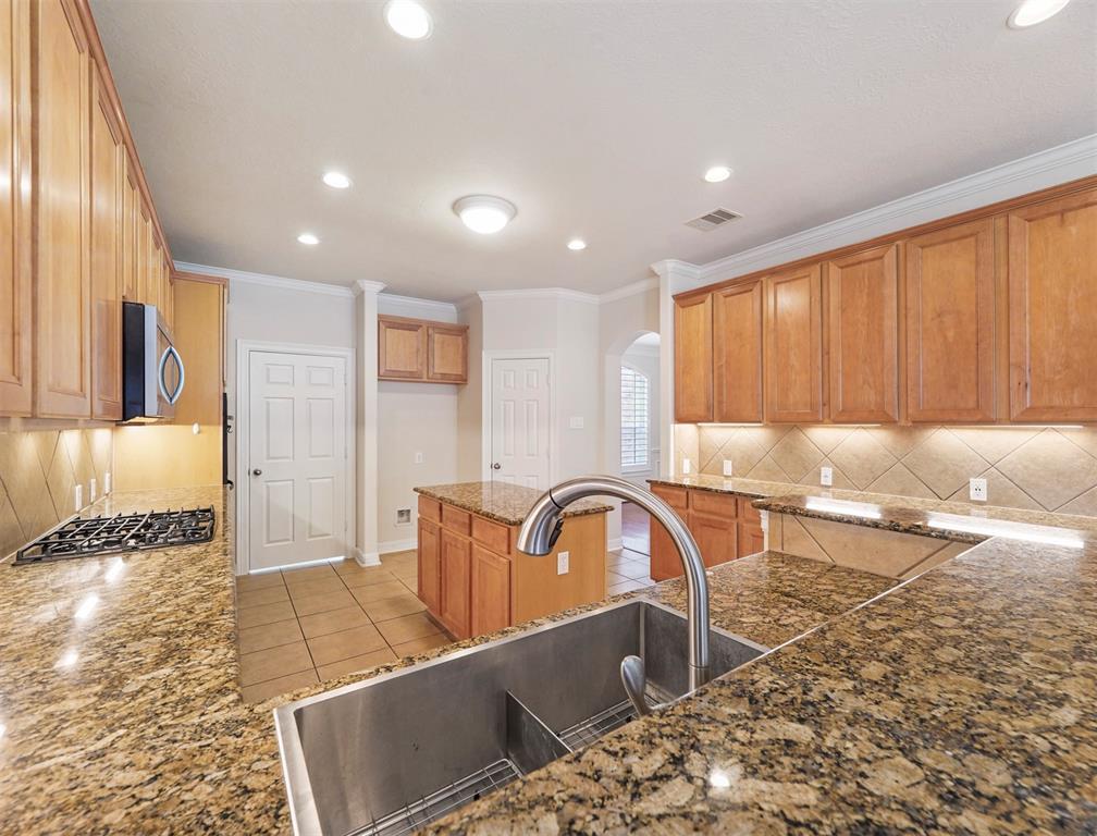 14414 Spring Mountain Drive, Tomball, Texas image 12