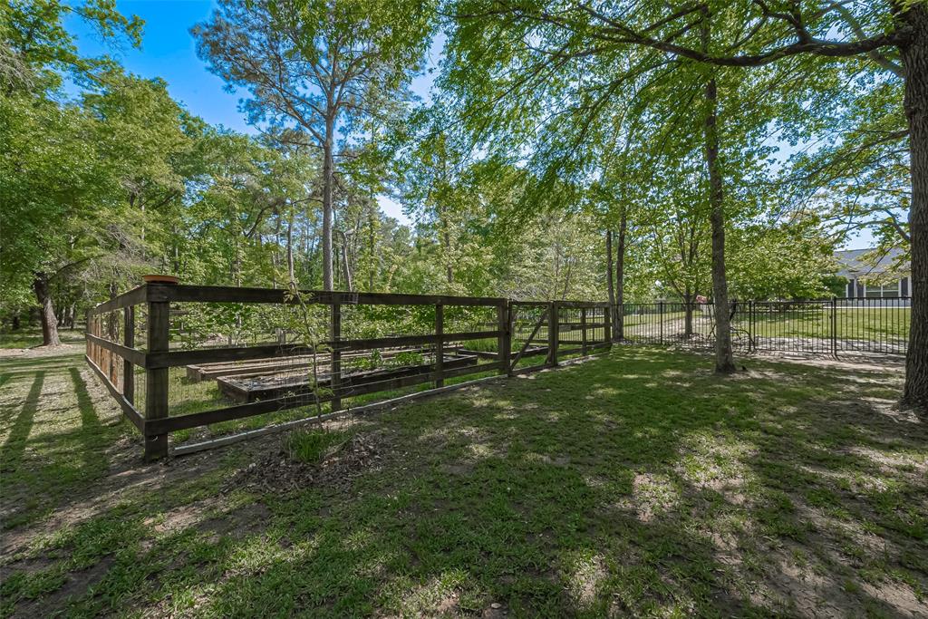 32802 Crestlake Boulevard, Magnolia, Texas image 38