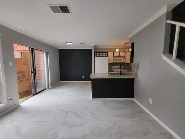 2211 S Kirkwood Road #69, Houston, Texas image 2