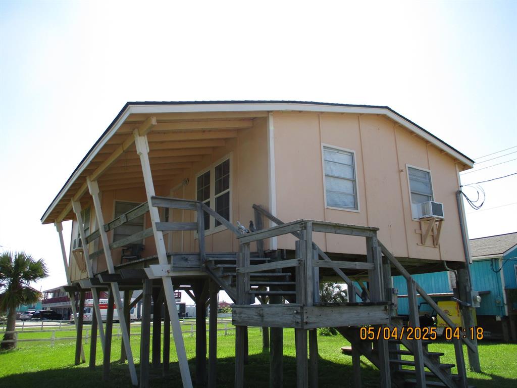 135 Yucca Avenue, Surfside Beach, Texas image 3