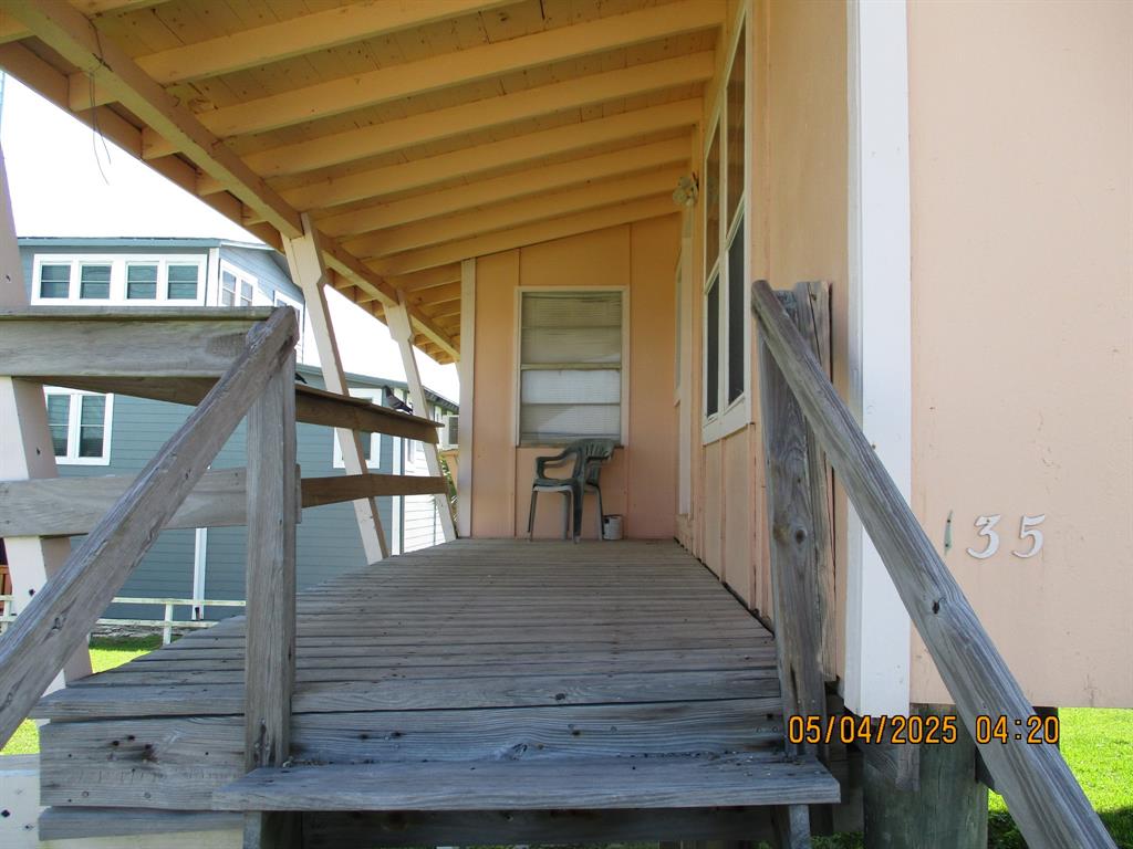 135 Yucca Avenue, Surfside Beach, Texas image 5