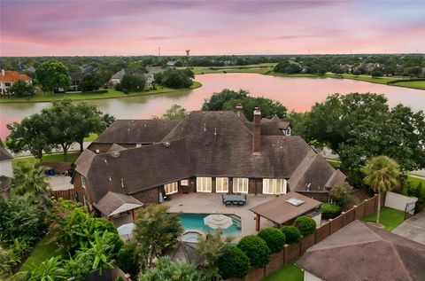 2619 Lakecrest Drive Pearland TX 77584