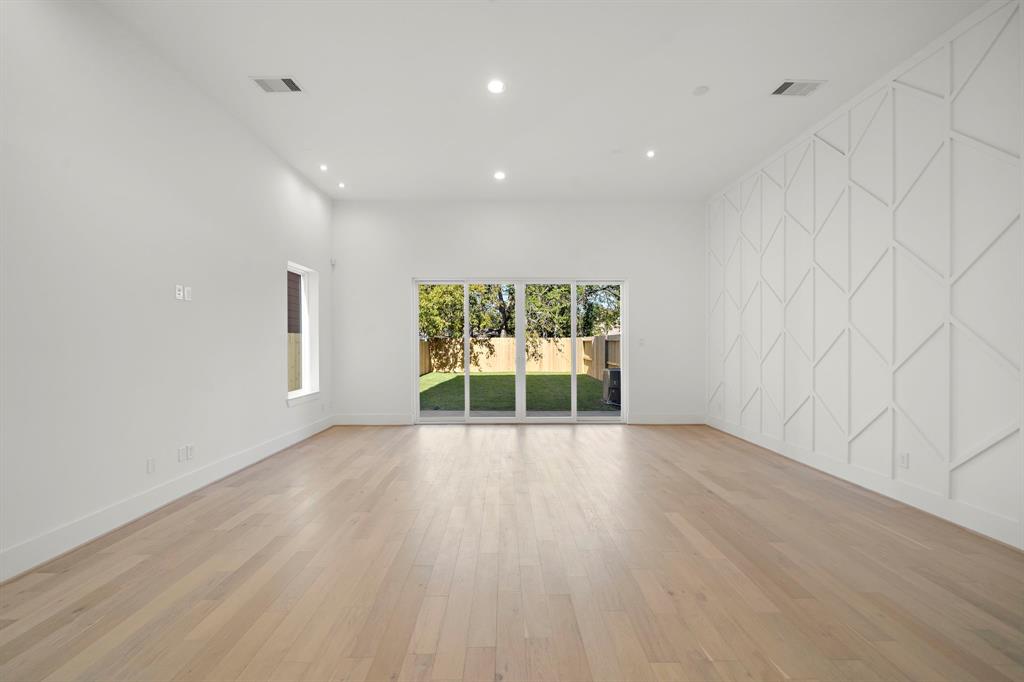 832 W 19th Street, Houston, Texas image 9