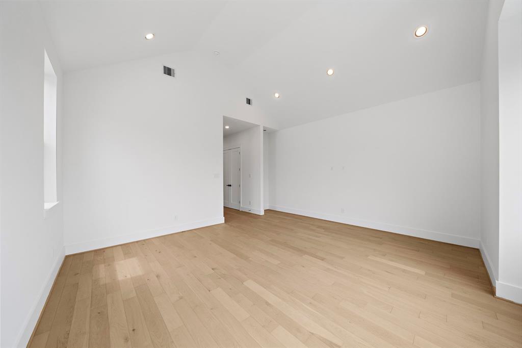 832 W 19th Street, Houston, Texas image 17