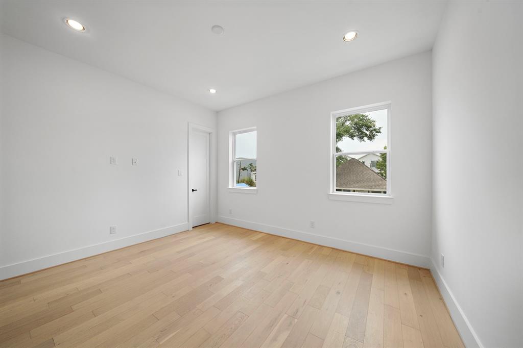 832 W 19th Street, Houston, Texas image 24