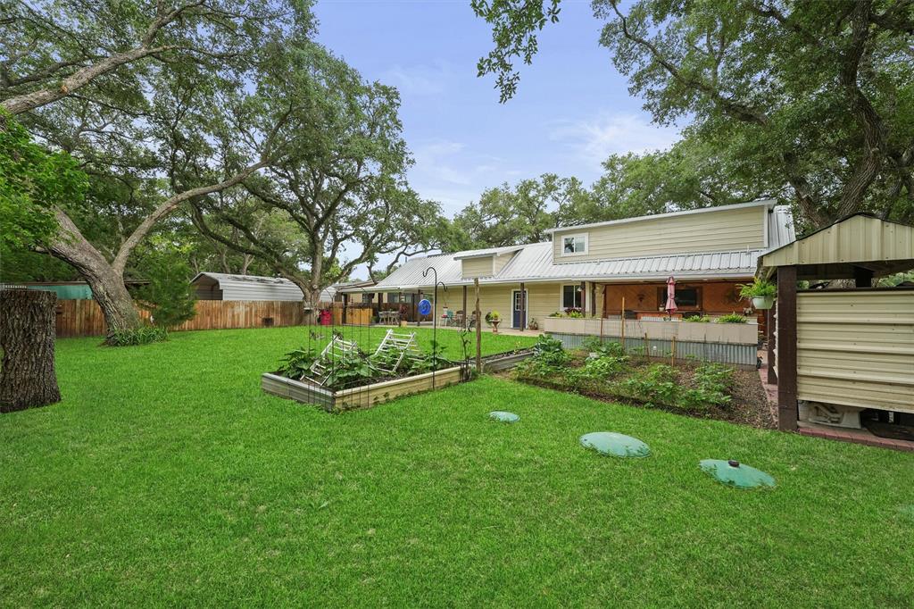 35 Bounty Street, Blessing, Texas image 3