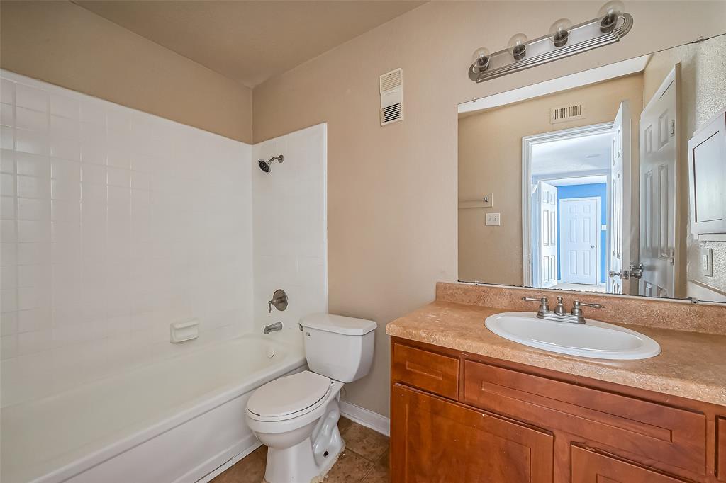 8100 Creekbend Drive #146, Houston, Texas image 18