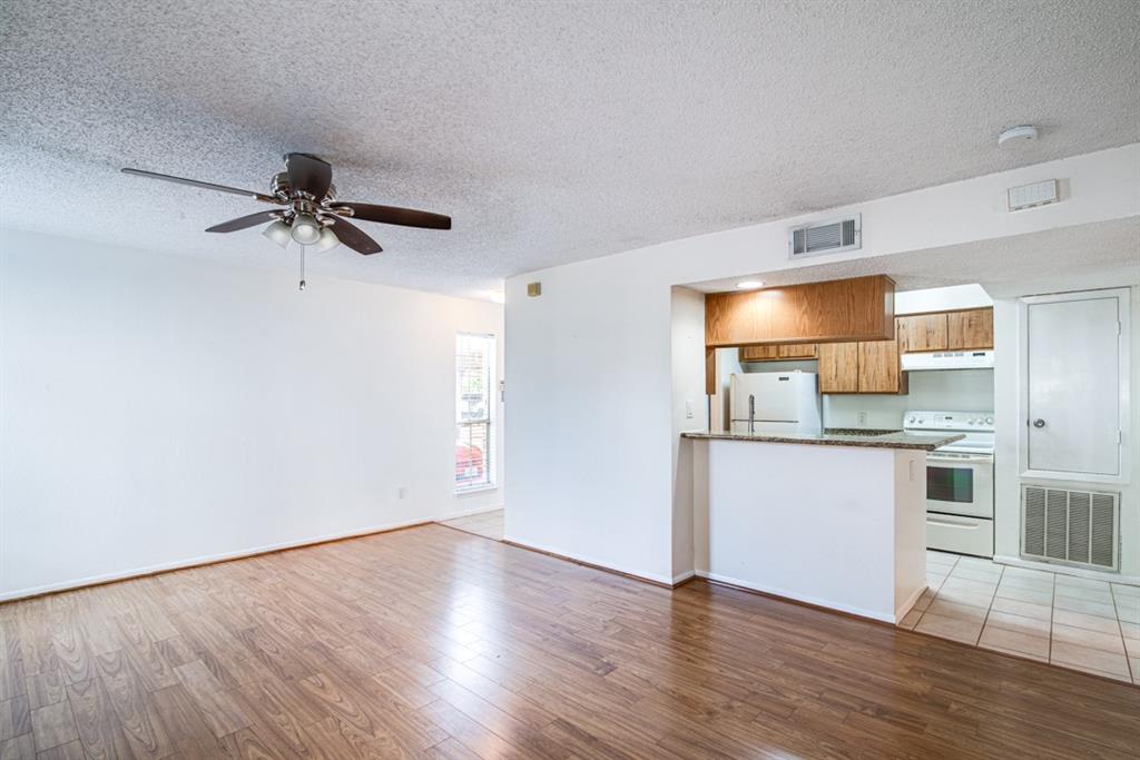 3919 Fairmont Parkway 177