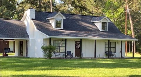 Photo of 190 Masters Trail, Cleveland, TX 77327 (MLS # 60471139)