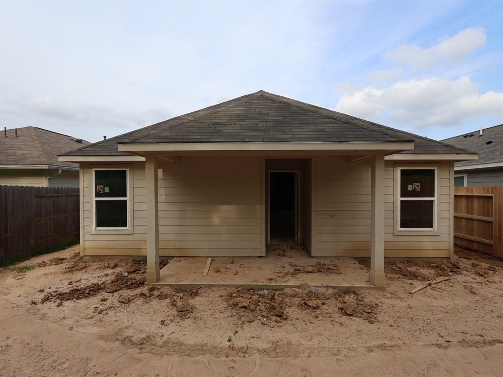17138 Quaking Aspen Lane, New Caney, Texas image 5