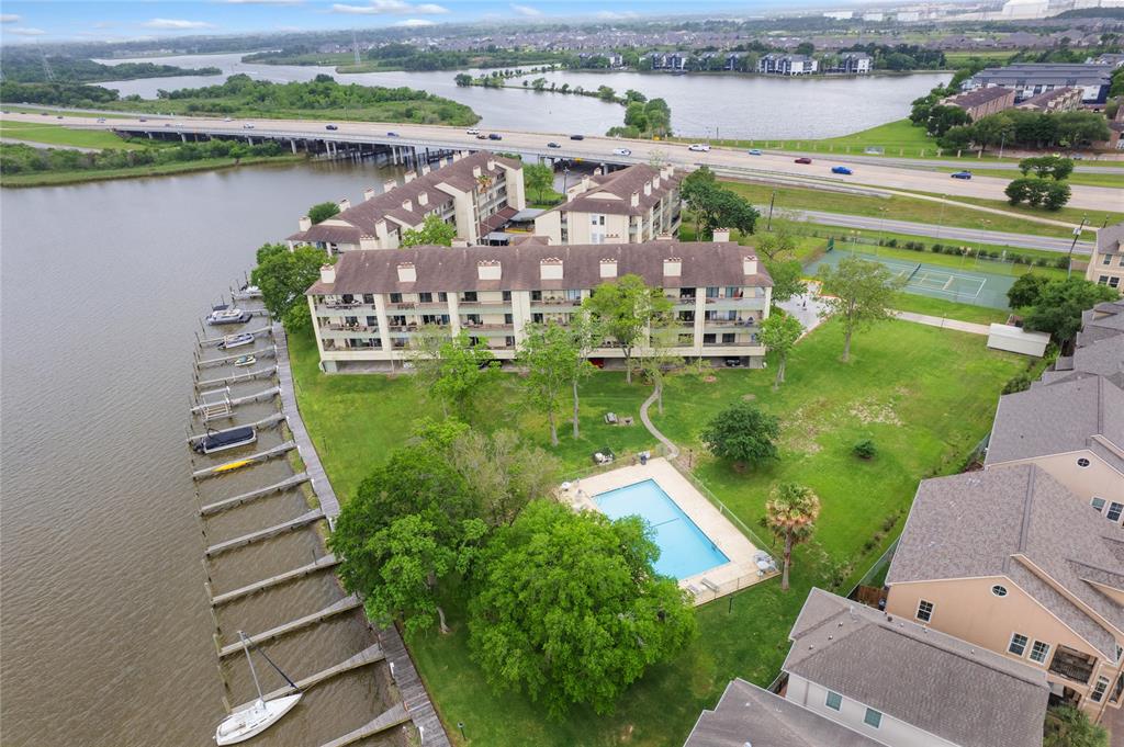 18809 Egret Bay Boulevard #327, Webster, Texas image 33