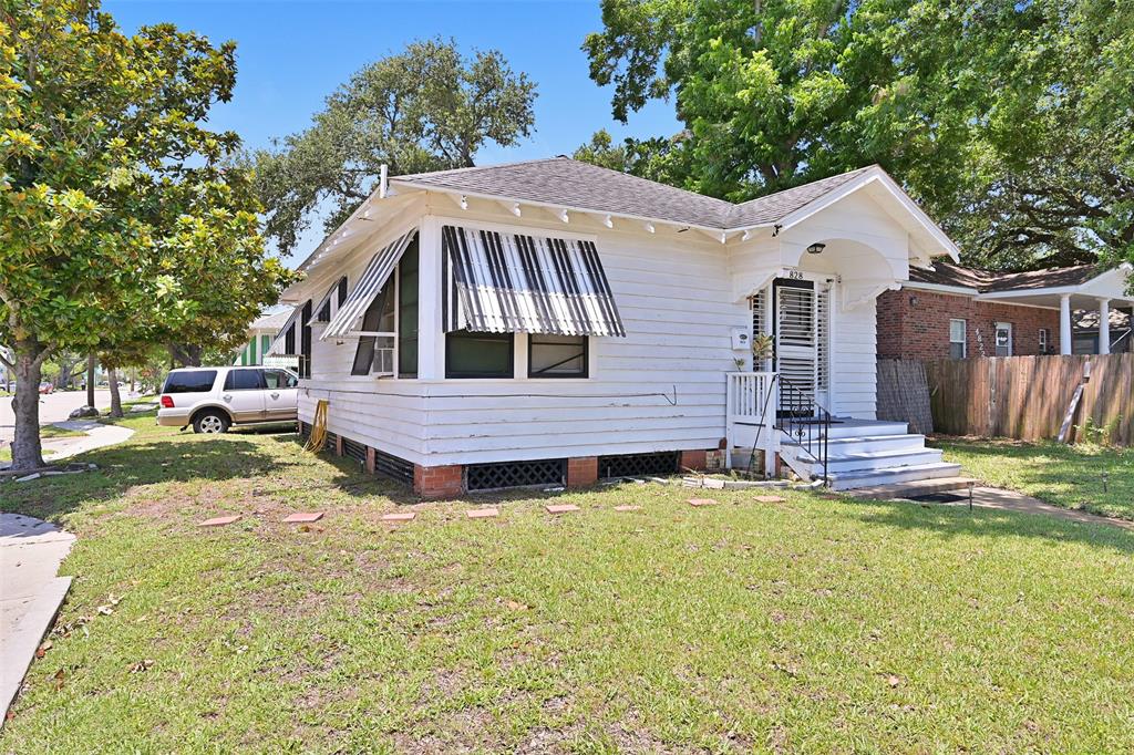 4828 Avenue Q 1/2