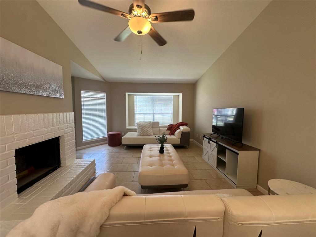 10627 Sandpiper Drive #136, Houston, Texas image 2