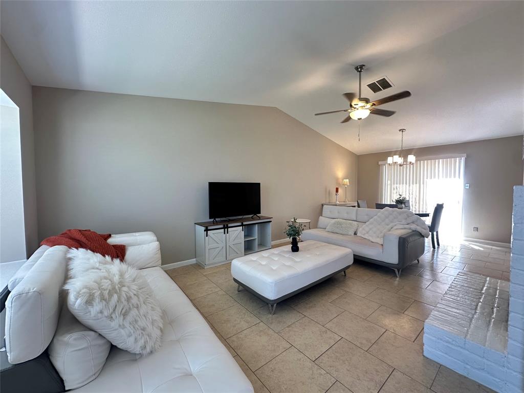 10627 Sandpiper Drive #136, Houston, Texas image 6