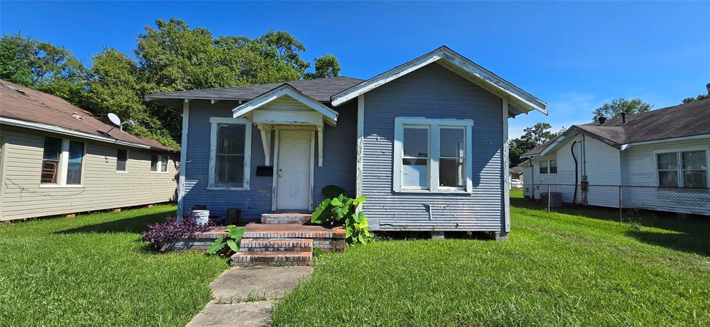 2110 17th Street, Port Arthur, Texas image 2