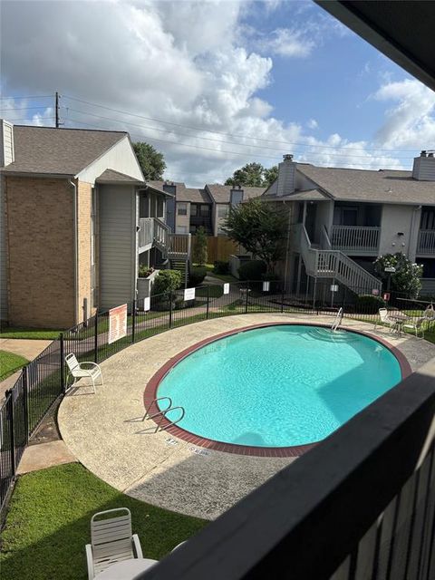 Photo of 260 El Dorado Boulevard #1210, Houston, TX 77598 (MLS # 90176558) Photo of 260 El Dorado Boulevard #1210, Houston, TX 77598 (MLS # 90176558)