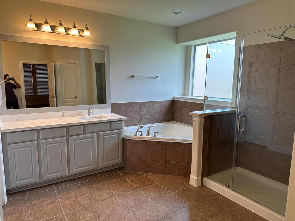 24811 Deep Coral Court, Katy, Texas image 8