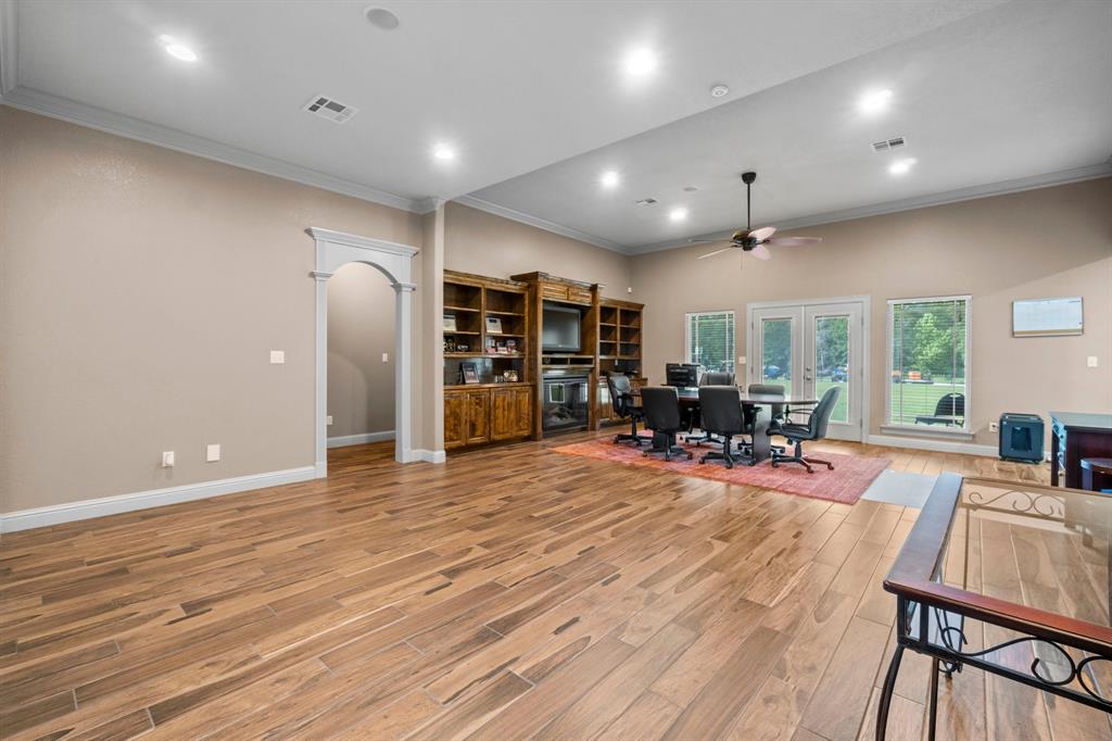 7839 Us Highway 190 W