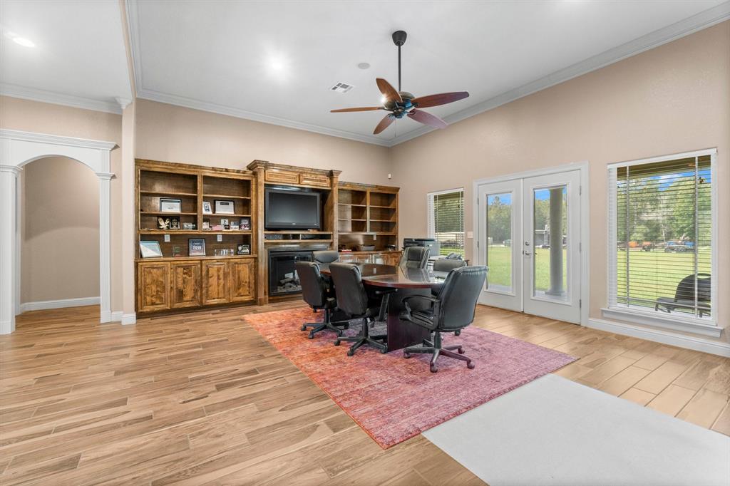 7839 Us Highway 190 W