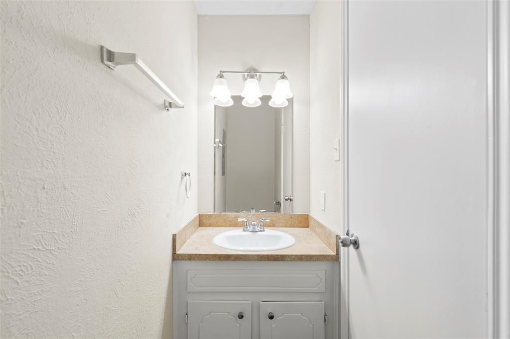 2115 Pine Manor Drive, Huffman, Texas image 13