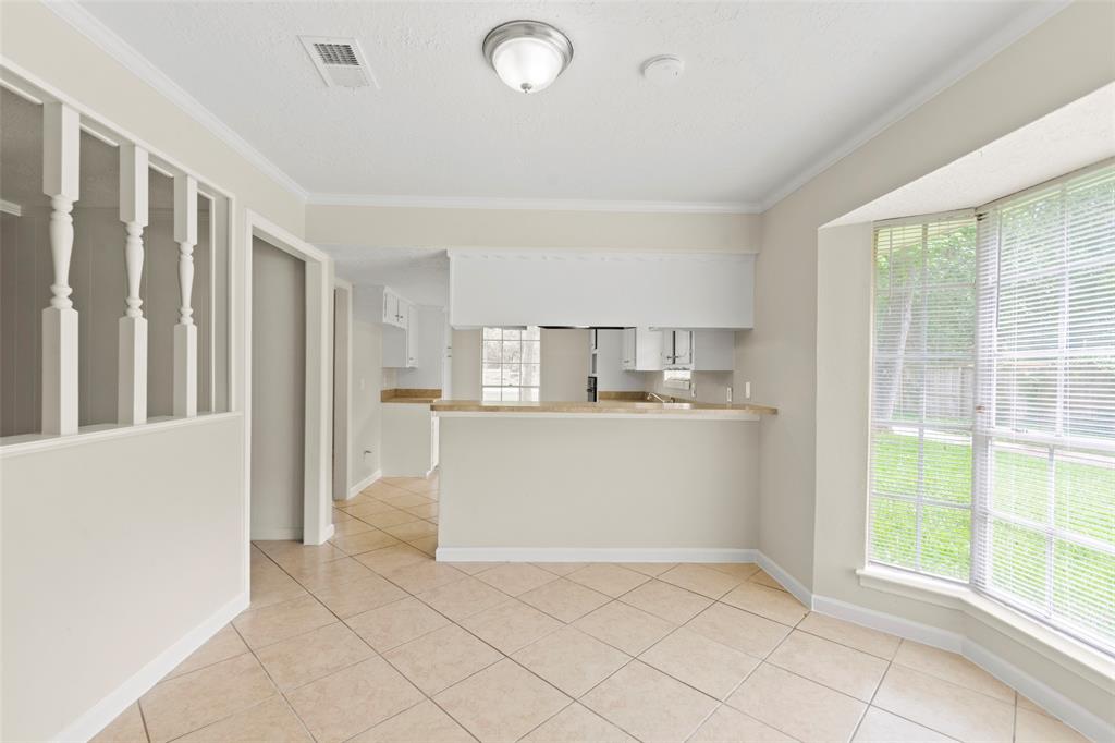 2115 Pine Manor Drive, Huffman, Texas image 11
