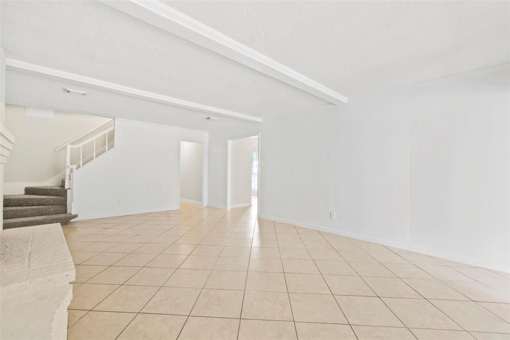 2115 Pine Manor Drive, Huffman, Texas image 8