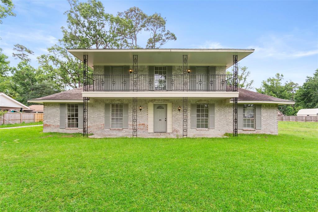 2115 Pine Manor Drive, Huffman, Texas image 1