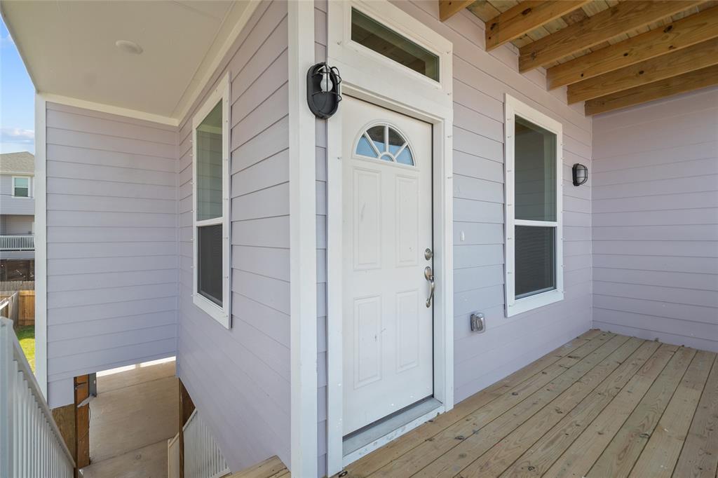 706 Lee Street