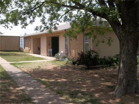 Photo of 1512 Primrose Lane, Cisco, TX 76437 (MLS # 54866066)