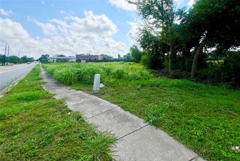 2023 5th Street Stafford TX 77477