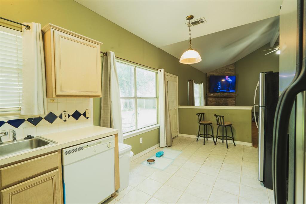 7330 Foxport Lane, Humble, Texas image 8