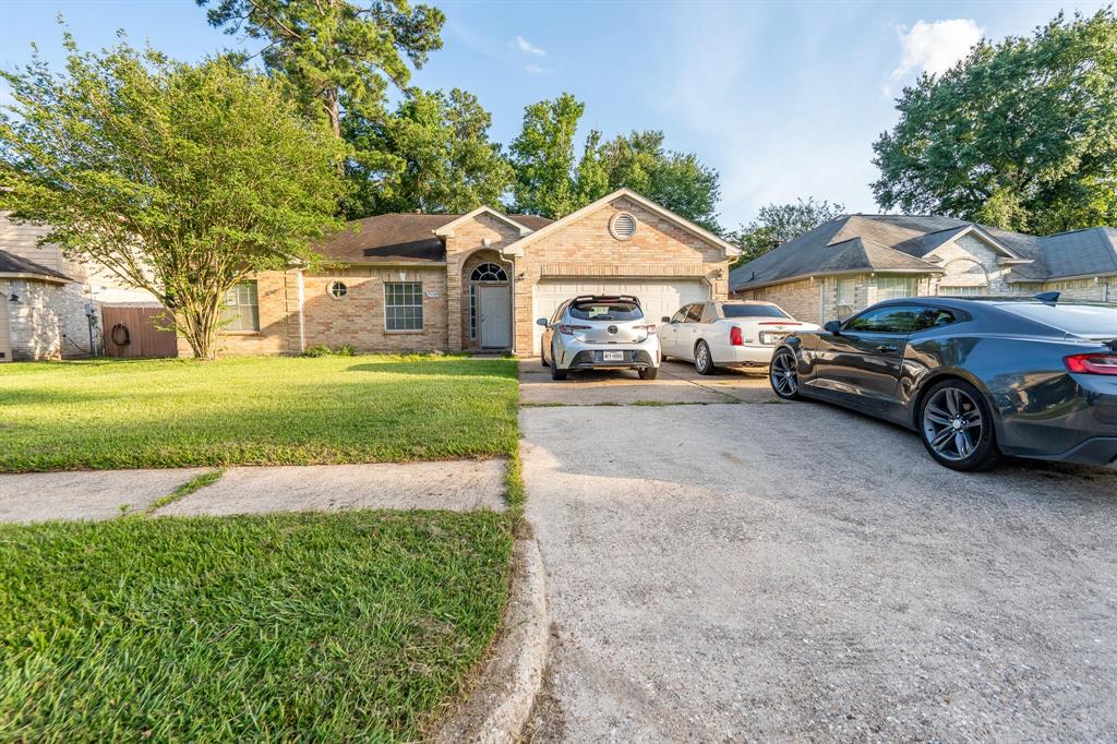 7330 Foxport Lane, Humble, Texas image 1