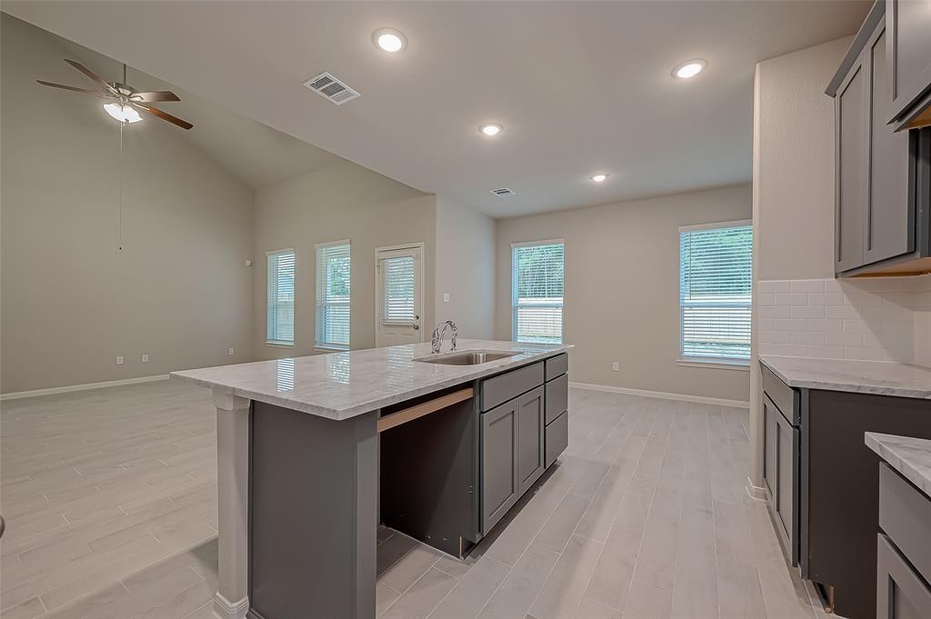 27327 Axis Deer Trail, Magnolia, Texas image 9