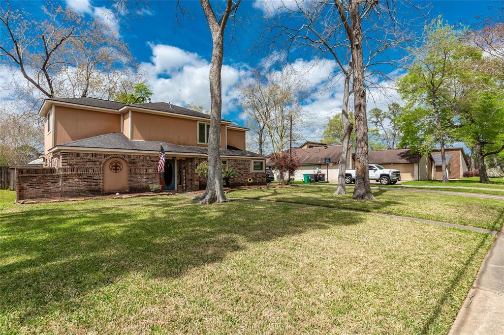 3801 Trailwood Drive, Baytown, Texas image 4