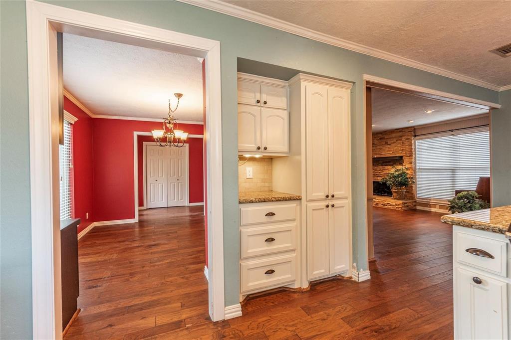 3801 Trailwood Drive, Baytown, Texas image 12