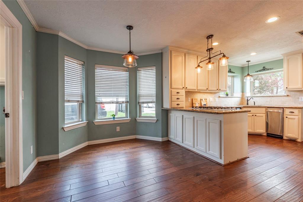 3801 Trailwood Drive, Baytown, Texas image 13